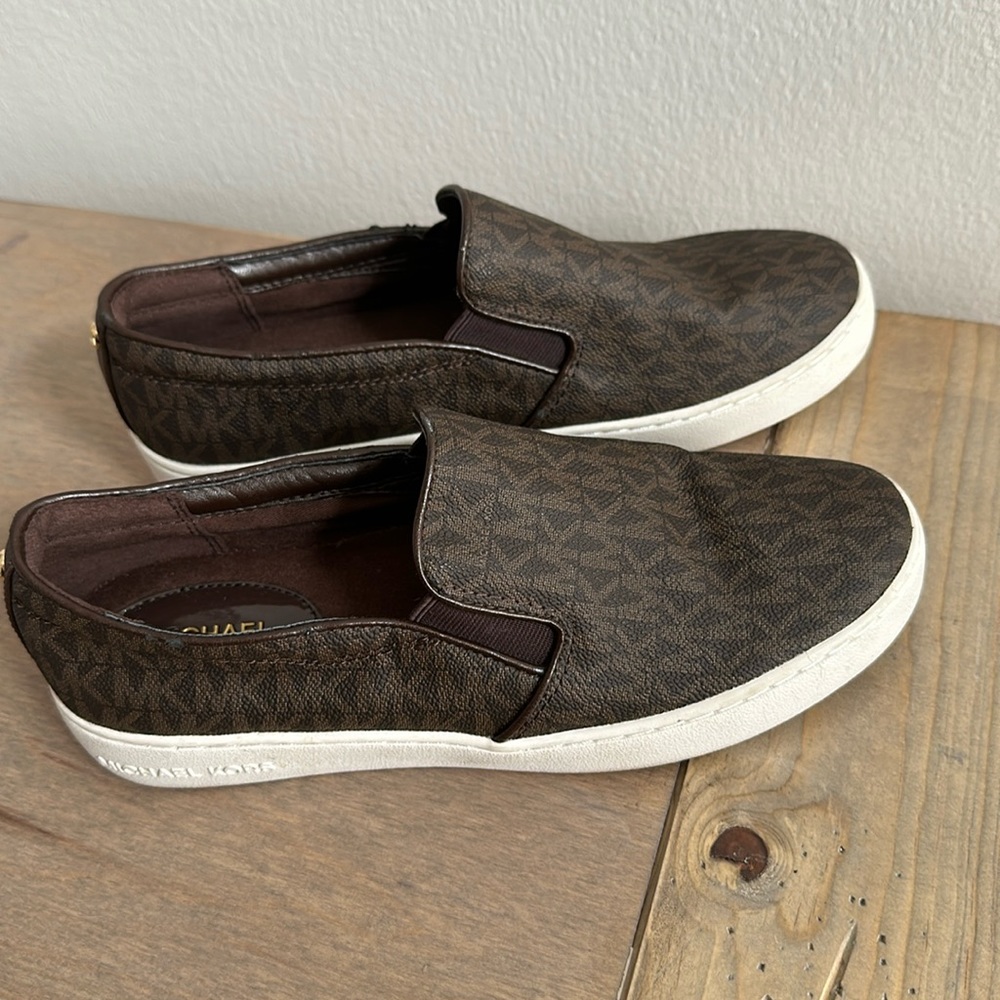 Michael Kors slides